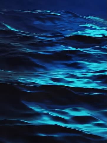 Dark ocean waves